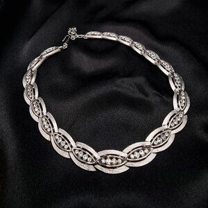 Rare Find Vintage 1960s Crown Trifari Silver-Tone Choker Necklace With Rhineston
